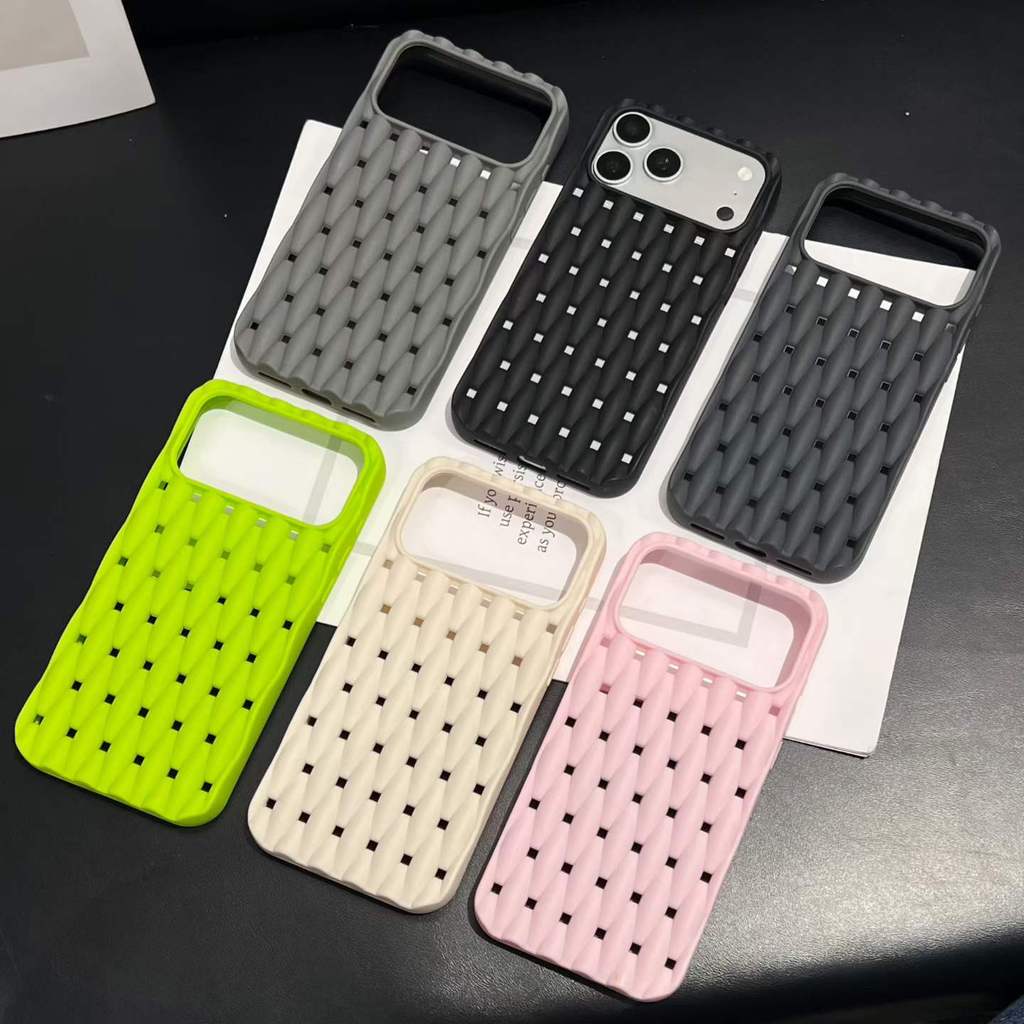 Do modeli 15, 16, 17 Pro Max:  – Heat Dissipation Mesh Breathable Case recenzja i cena