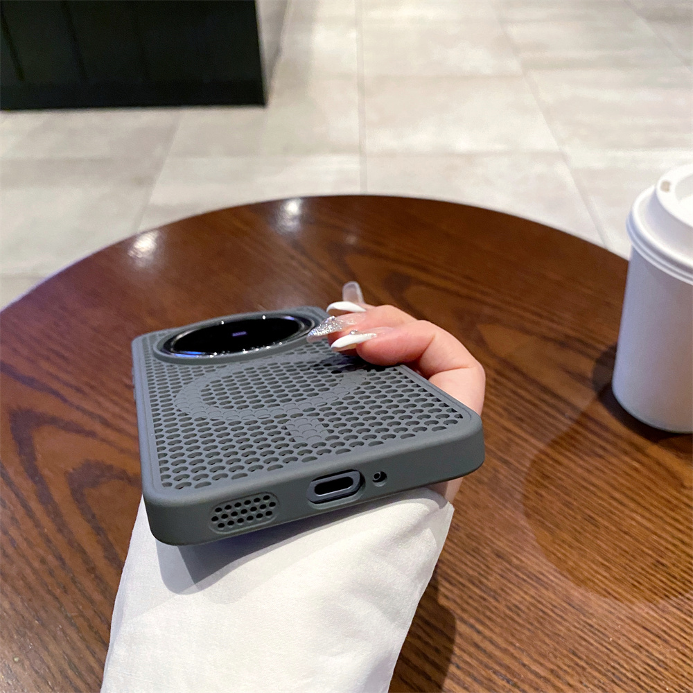 Luksusowe etui z chłodzącymi w – Heat Dissipation Mesh Breathable Case recenzja i cena